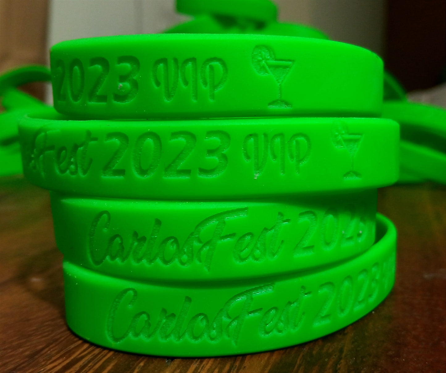 1000 Pulseras Silicon Grabadas Laser Bajo Relieve 8900 Pesos